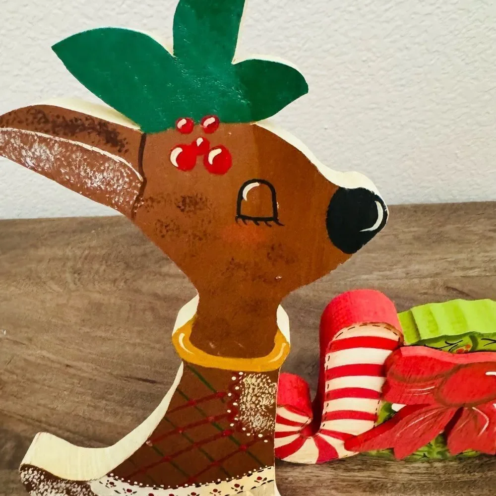 Vintage Wooden Reindeer Couple Christmas Holiday Decor Set